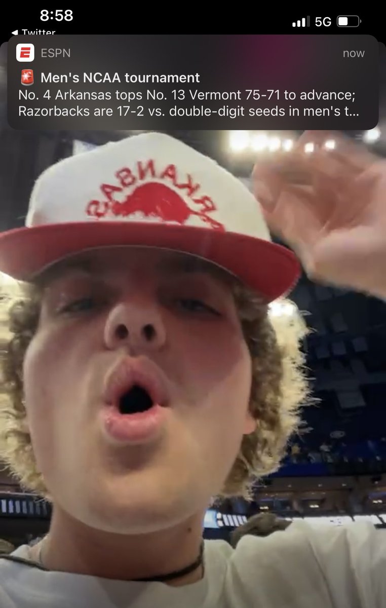 andrewtaylor09's tweet photo. SURVIVE AND ADVANCE!! Letโs go @EricPMusselman @RazorbackMBB!! ๐๐ #WPS #MussBus #MussWin #MarchMadness https://t.co/gPV7Y8jRfk