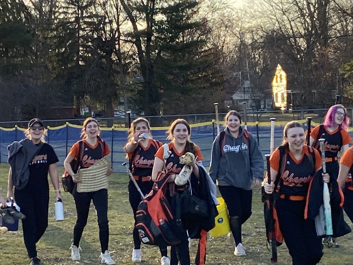ChagrinSoftball's tweet photo. Charin softball starts the season off with a 7-0 victory over Brush HS. The Lady Tigers pounded out 11 hits (Kaseler, Pierce, Plante &amp; Moffa - 2 each) and Madeline Rodriguez got the win pitching a 3-hit complete game shutout with 8 strikeouts. Great start girls. https://t.co/nCIpCeqm8P