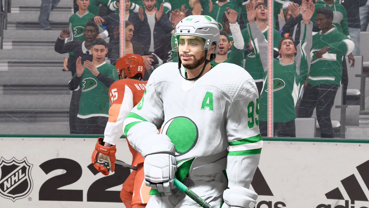 TXTimberwolves's tweet photo. EVERBERG SCORES the empty net! https://t.co/RoRB3UbjQJ