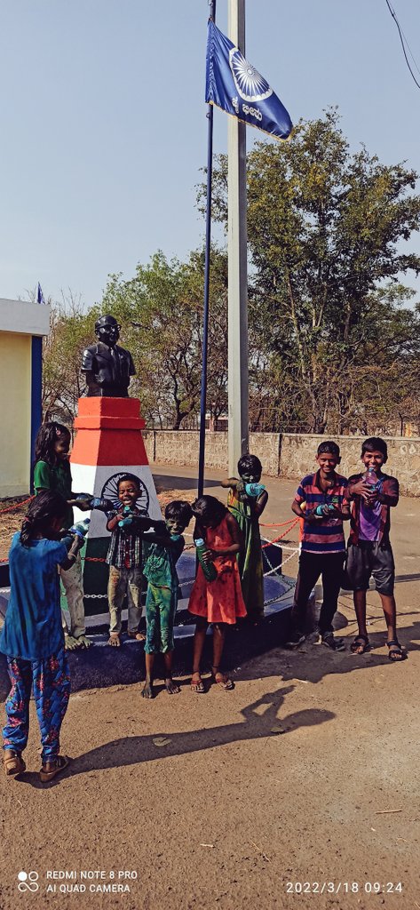 KallottiL's tweet photo. Colourful morning and guilt- free laughter. Happy Holi wishes from us here at Kallotti Library. 
Mini Thors in the pictures below. 🧟🔫💚
#Holi2022 https://t.co/JGuCx1O9kU