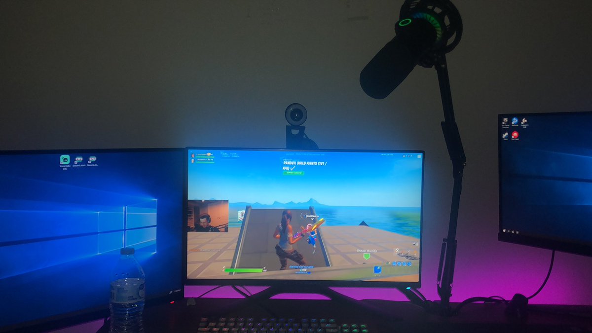 legendsss4's tweet photo. Nothing better to do then sit back and watch @OwlFN_ before bed https://t.co/p0LxIwcQe4