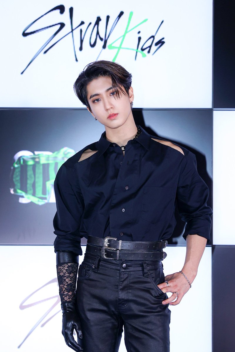 wonbunny18's tweet photo. J'vais jamais m'en remettre 😭😭😭😭😭
#HAN
#MANIAC_SKZ
#StrayKidsComeback
#OODINARY https://t.co/KFwBxEc4Q9