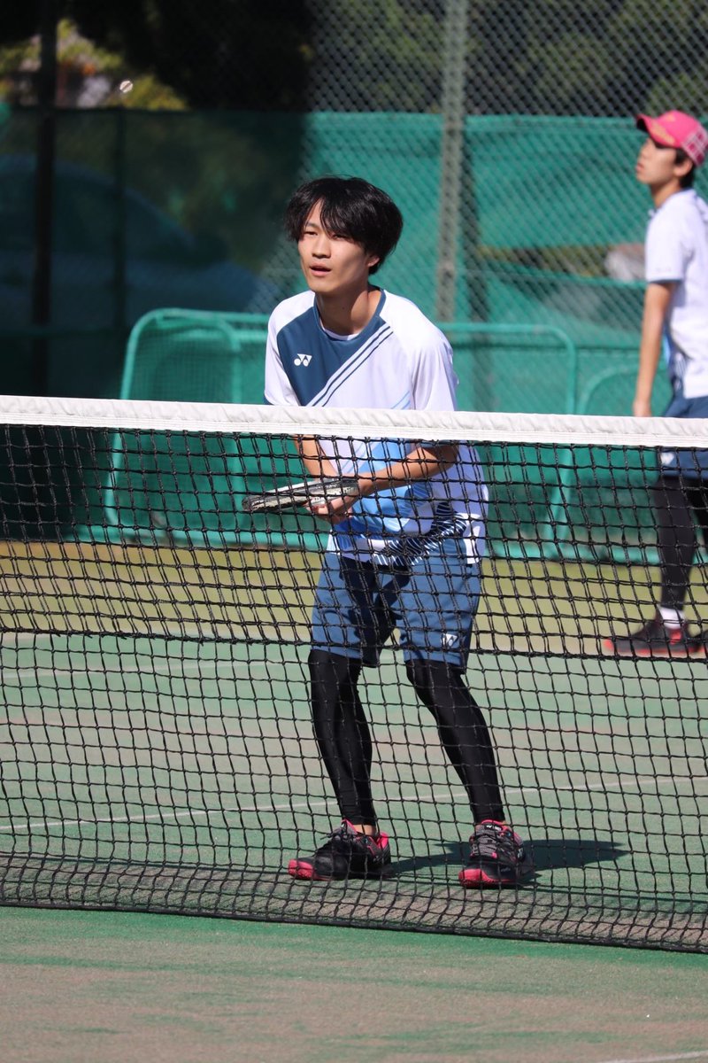 SU_stc's tweet photo. 部員紹介

名前:西村海
学年:4
学科:工学部環境社会デザイン学科
出身校:高知工業高等専門学校
好きな異性のタイプ:性格いい人

高専からの編入のため3年生のときから部活に参加した。元後衛であったが、前衛に転向。ボレーセンスは抜群である。急に連絡しても全く嫌な顔をしない。優男の代表格。 https://t.co/Hs6etqvy3u