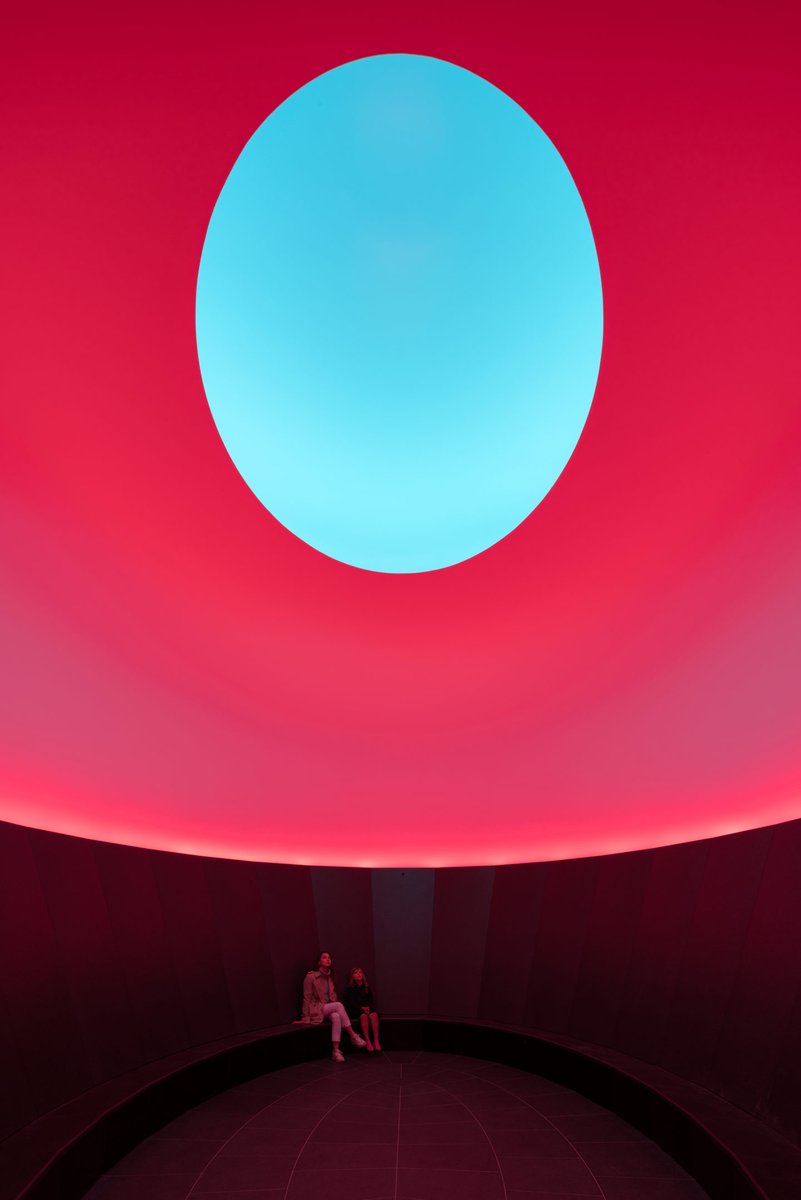 viewsfrance's tweet photo. Les installations « Skyspace » de James Turrell 🌌 https://t.co/KerI0oXYZC