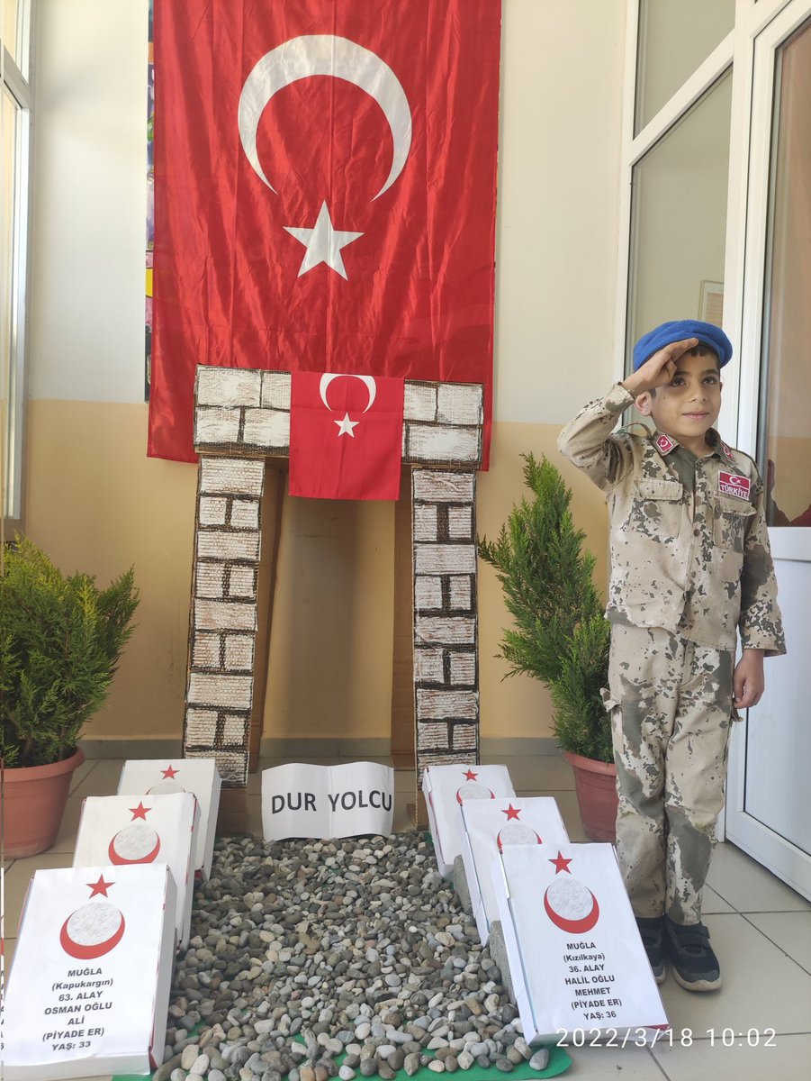 kapukarg's tweet photo. 18 Mart Çanakkale zaferi ve şehitleri anma günü etkinlikleri... Unutursak kanımız kurusun... ŞEHİTLER ÖLMEZ VATAN BÖLÜNMEZ... https://t.co/UmDdArFxdf
