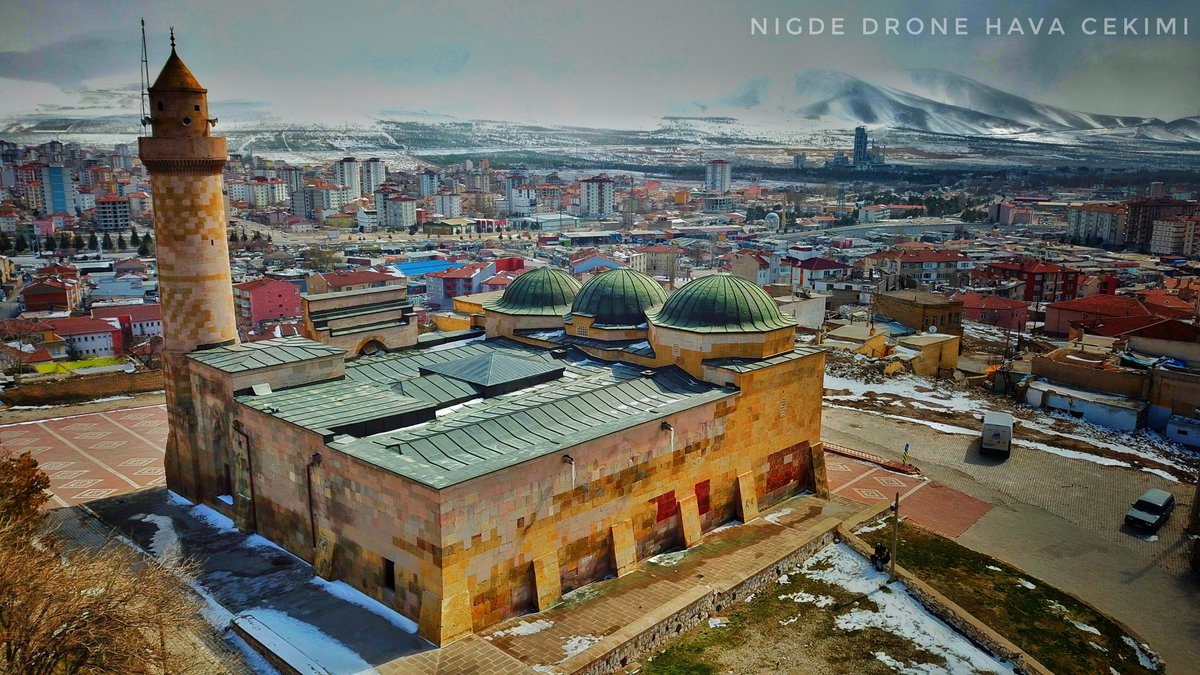 [ Niğde Drone Hava Çekimi ] 

[ Alaaddin Cami ]

Bizim kanatlarımız oldukça siz emin ellerdesiniz…

#niğdedrone #niğdedroneçekimi #niğdedrone
#drone #niğde #nıgde #niğdekültür #niğdedronehavaçekimi #drones #droneniğde #aerialphotography #dji #alaaddincami
#niğdealaaddincami