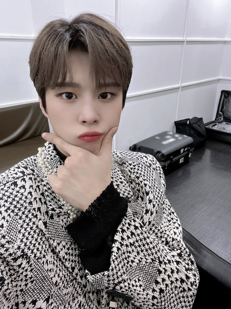 a50314491's tweet photo. 너무좋다 진짜좋다
#김우석_스위치_1위축하해
김우석 너무 잘생겼잖아
#Switch1stWin
스위치 너무 좋잖아 https://t.co/y5Z6N4Sgsa