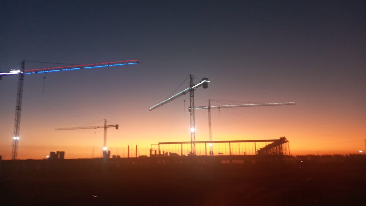 ArnoldoWiens's tweet image. HOSPITAL CORONEL OVIEDO | 100% finalizada la carga de las losas. Ahora ya cargando pilares de 2do nivel donde irán asentadas las estructuras del techo metálico. @mopcparaguay @msaludpy @MaritoAbdo