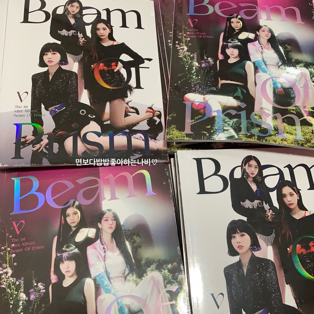 anotherptox's tweet photo. 🍧 พร้อมส่ง 
อัลบั้ม VIVIZ  ( รอบไซน์ )
⟡ Beam of Prism ⟡

◡̈ เซ็ต 3 บั้ม 
ได้การ์ดไซน์ ทุกเมม 
🛒 1,590.- รวมส่ง

◡̈ บั้มเต็ม ไม่แกะ
( To ver. / Stand Ver.)
- ไม่ได้การ์ดไซน์ 
🛒 400.- ค่าส่ง 40 🔥 2 ver. ส่งฟรี 

#ตลาดนัดviviz #ตลาดนัดgfriend https://t.co/2DdAmIADZc