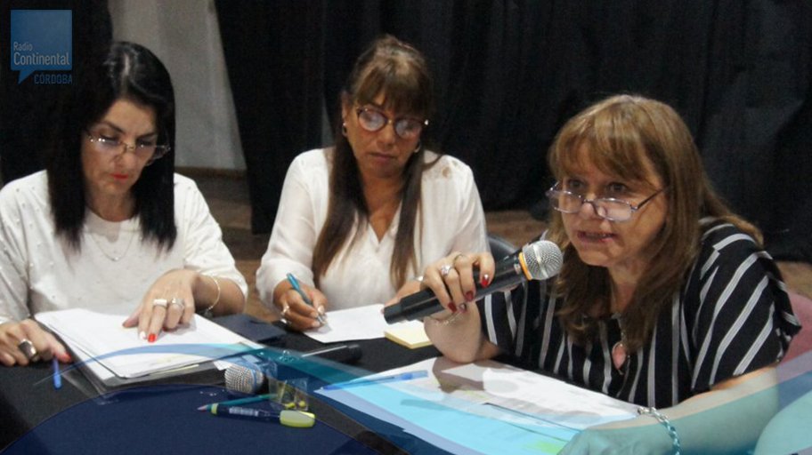 ContinentalCba's tweet photo. 🔵 AIRE | Las maestras de Jardines Municipales en conflicto con la Caja de Jubilaciones | En #AlassiaEsNoticia ampliamos con @Noryandrada , Secretaria Gremial de Nivel Inicial del @suoemcordoba . https://t.co/N7jrIF7zkk
