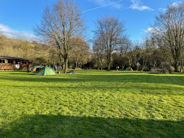 WetherbySenior's tweet photo. Happy to report that the sun is shining on our DoE Silver boys, exploring the Chiltern Hills for their practice expedition this weekend. @Alpha_PlusGroup #TeamWetherby #wsslife #WSSFieldDay #DoE https://t.co/NLgTOtTSGY