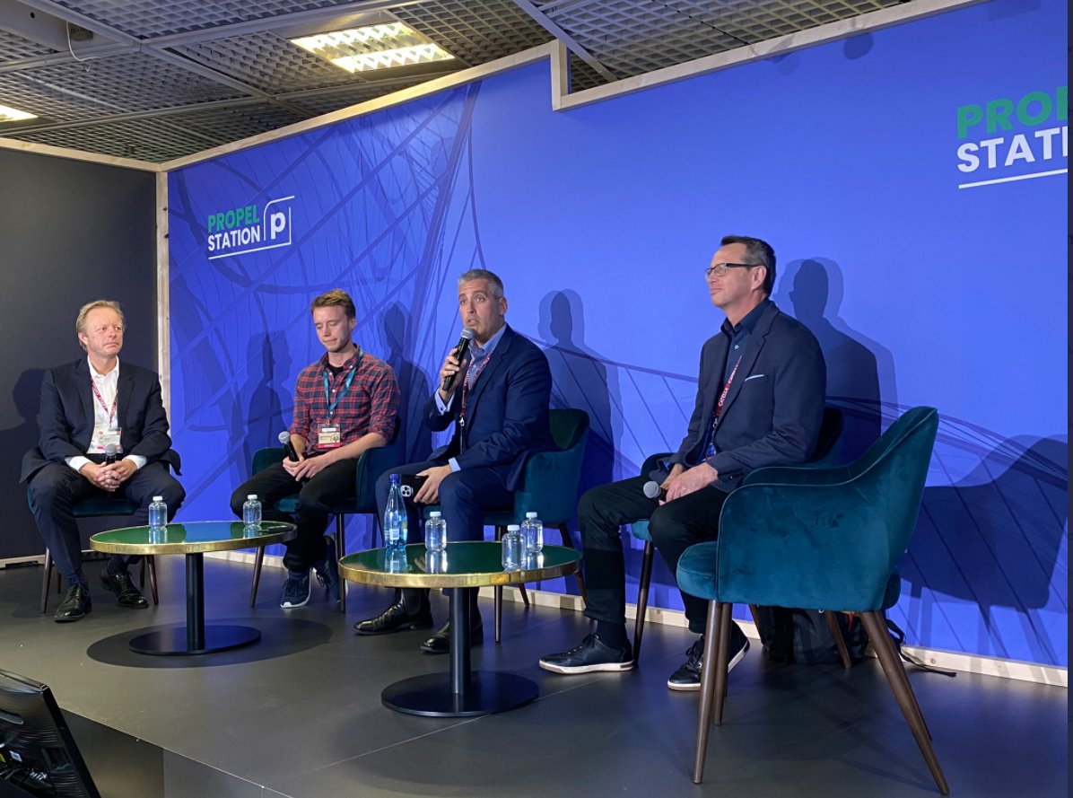 Zoë Berman tweet media