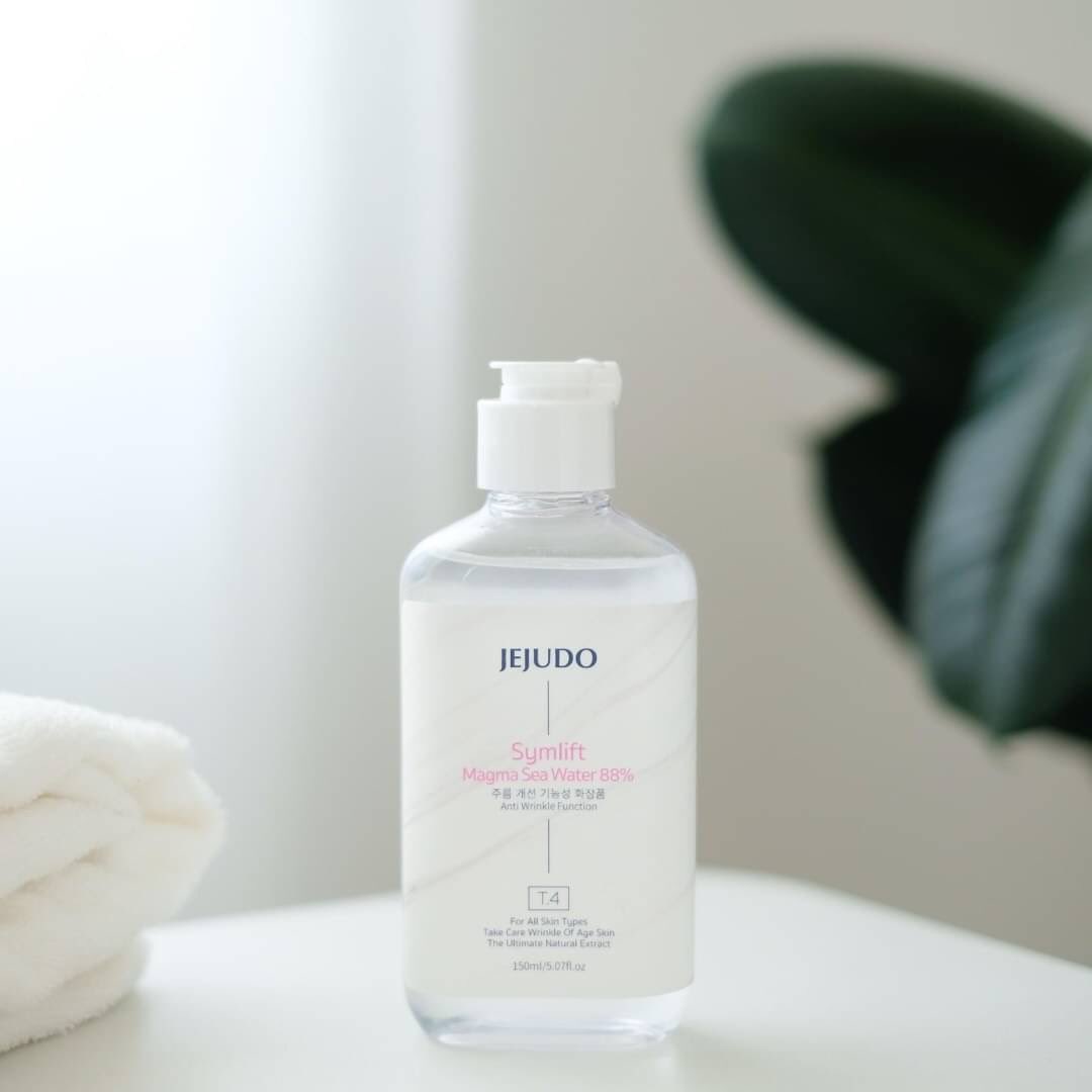 WpShopsugar's tweet photo. JEJUDO TONER MAGMA SEA WATER88% 150ml.

Sale 200฿ 

โทนเนอร์ทำความสะอาดเตรียมผิวให้พร้อมต่อการบำรุงอีกทั้งยังช่วยทำความสะอาดและขจัดสิ่งสกปรกที่ติดค้างอยูบนใบหน้าได้อย่างมีประสิทธิภาพ
T1 ลดการเกิดสิว
T2 กระจ่างใส เรียบเนียน
T3 เพิ่มความชุ่มชื้น
T4 ริ้วรอยแห่งวัย https://t.co/DAQKnBwg7a