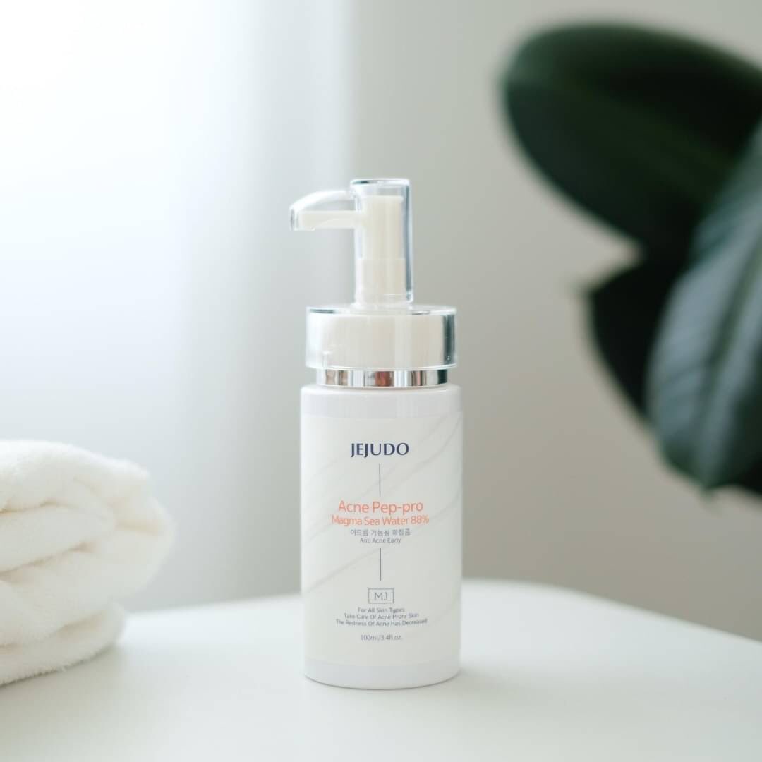 WpShopsugar's tweet photo. JEJUDO MIST MAGMA SEA WATER88% 100ml.

Sale 190฿

มิสท์สเปรย์น้ำแร่บำรุงผิวหน้าที่จะช่วยเพิ่มความสดชื่น ผิวแพ้ง่าย ผิวชุ่มชื้น ลดสิว หน้าแห้ง มีครบทุกปัญผิว พกพาสะดวก หัวสเปรย์ฉีดง่าย
M1 ลดการเกิดสิว
M2 กระจ่างใส เรียบเนียน
M3 เพิ่มความชุ่มชื้น
M4 ริ้วรอยแห่งวัย https://t.co/VgRo5Vri7U