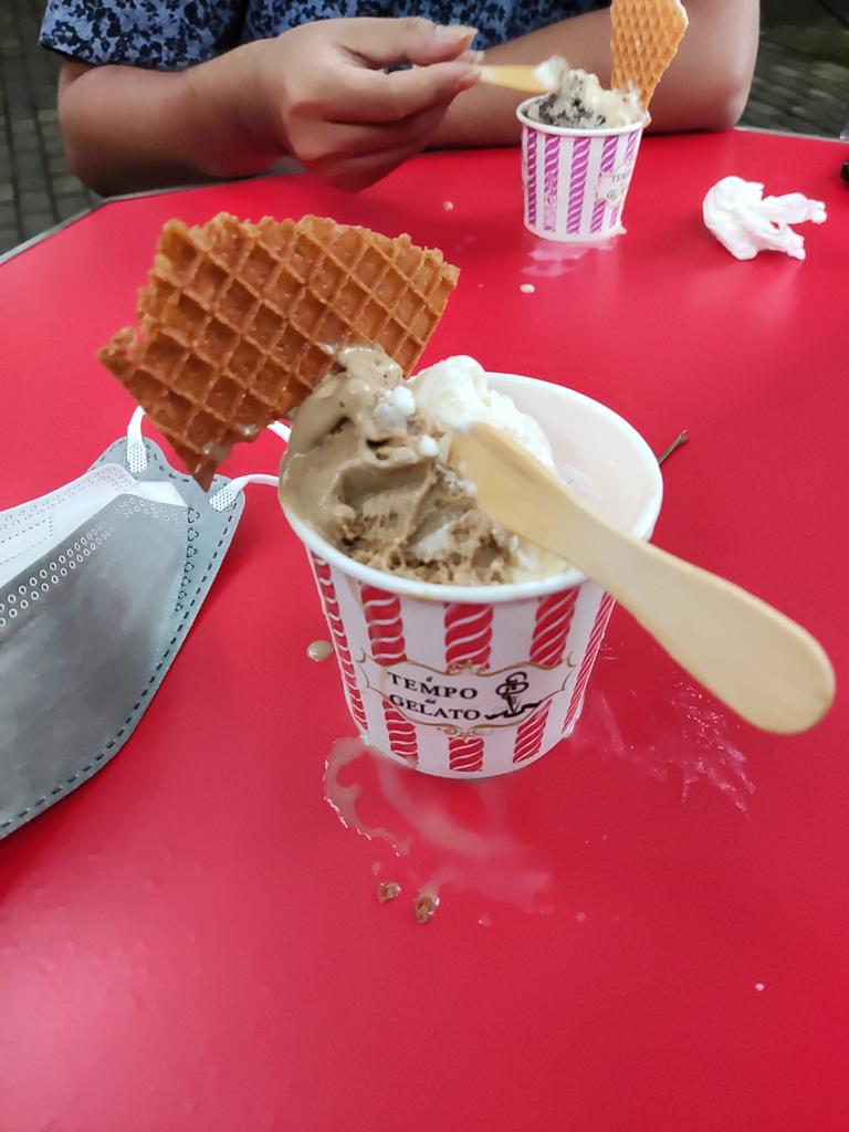 farhanfarid's tweet photo. Kopi + yoghurt https://t.co/LmcShljpTW