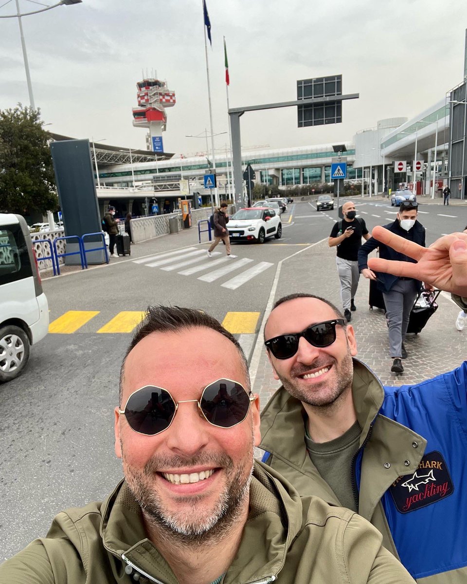 En route to Southport Weekender 🇬🇧 
We dj tonight at 1.00 am at SuncèBar, be sure to be there, we’ve got some hot tunes to dance with ya ♥️

#southportweekender #musicfestival