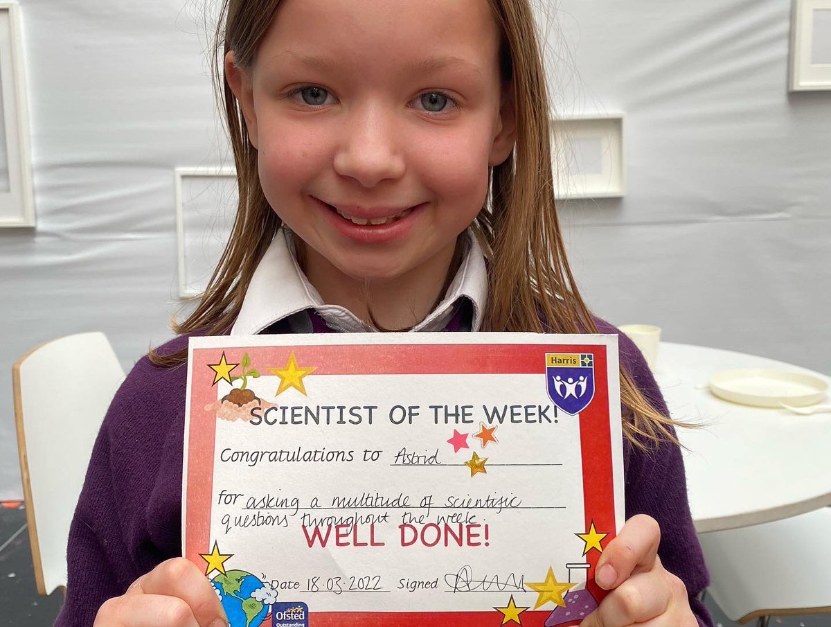 HPA_Philip_Lane's tweet image. Science week closing ceremony ended with a bang! 💥 A huge thank you to Ms Pearce for organising and delivery such incredible assemblies and workshops. We’re already looking forward to next year! #BritishScienceWeek #HPAPLScience @HarrisFed @WCSQM