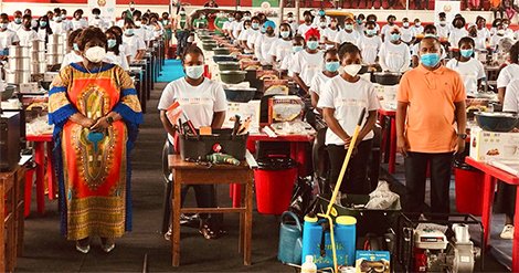 opaisonline's tweet photo. Sociedade
Primeira-Dama entrega 97 kits de emprego a raparigas em Quelimane
#primeiradama #kitsdeemprego #autoemprego #raparigas #quelimane #opais #opaisonline #gruposoico
https://t.co/EvhS4DITfn https://t.co/rjiKmfiLwR