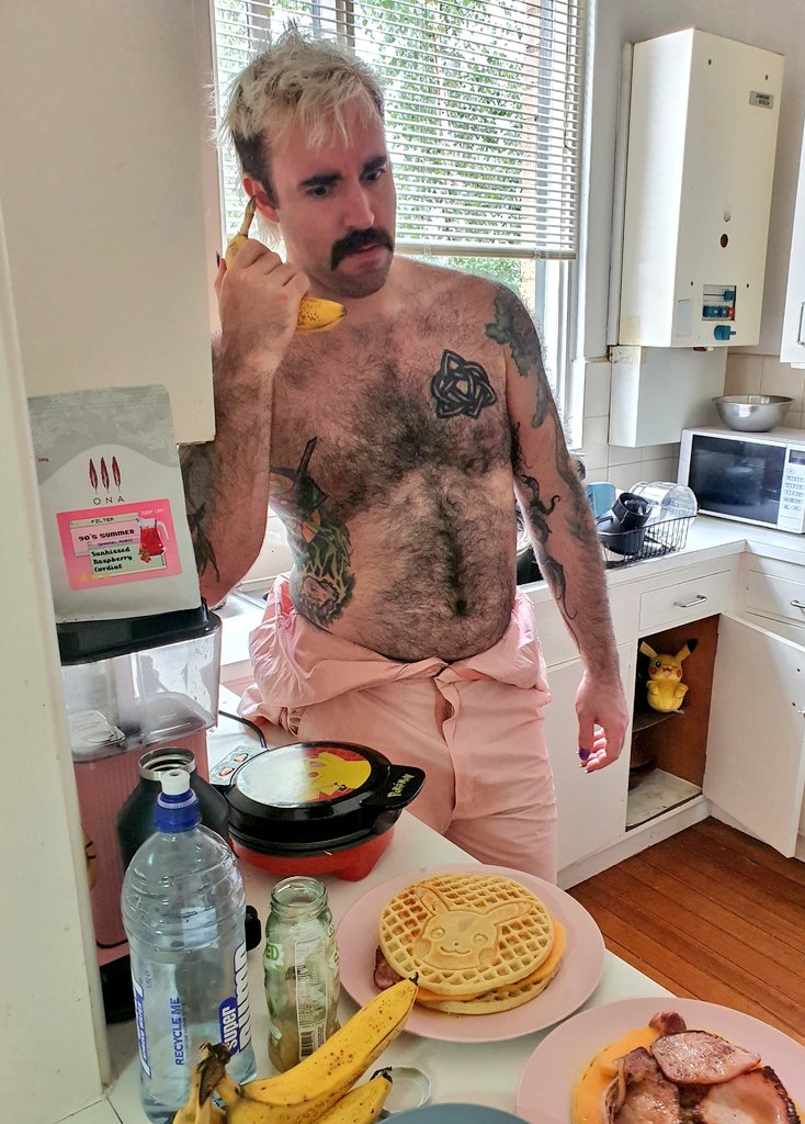 Childish Lambino tweet media