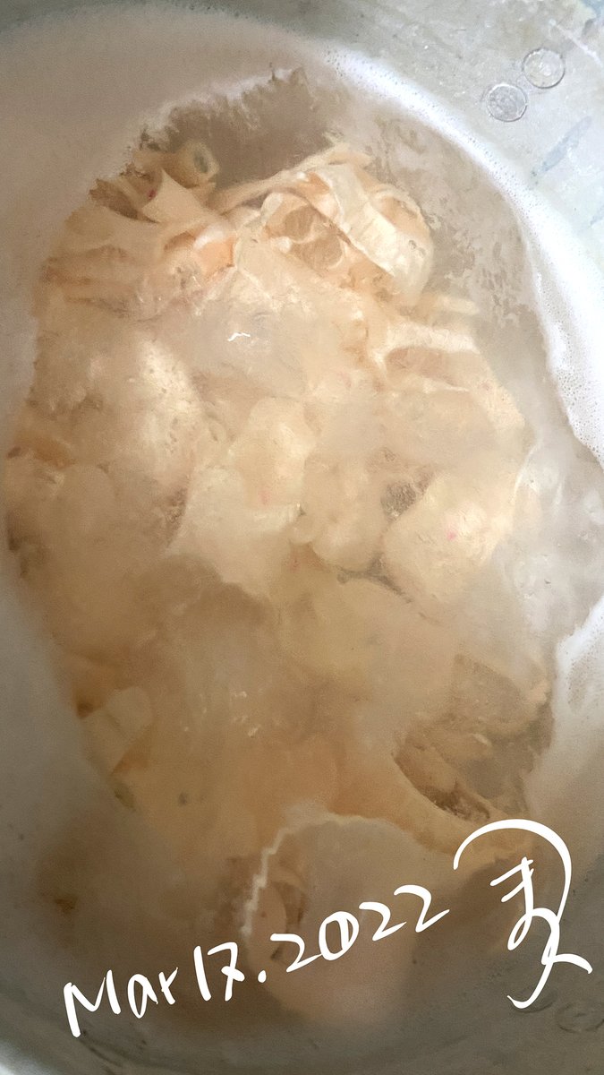 mk2_mattuk's tweet photo. パーティングライン消して軸打ちの穴開けて離型剤落として(鍋で煮込む派)乾燥させた後、持ち手を付けてプライマー塗るという地味作業終わった!
#jkfigure #jkhm https://t.co/KsyeMHxGfT