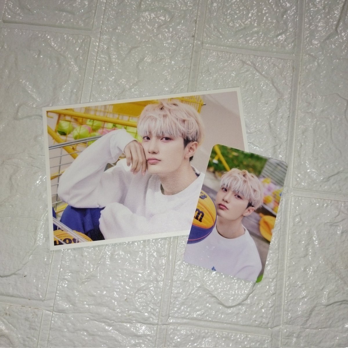 flyhighshoppe_'s tweet photo. MIRAE SEASON'S GREETINGS BY AND BY TINGI

yubin postcard, polaroid, and photocard set ( choose desired unit pola)
- 200php

🔖 junhyuk lien dohyun khael dongpyo siyoung yubin sg 2022 onhand pc ph https://t.co/LW7wehgyfv