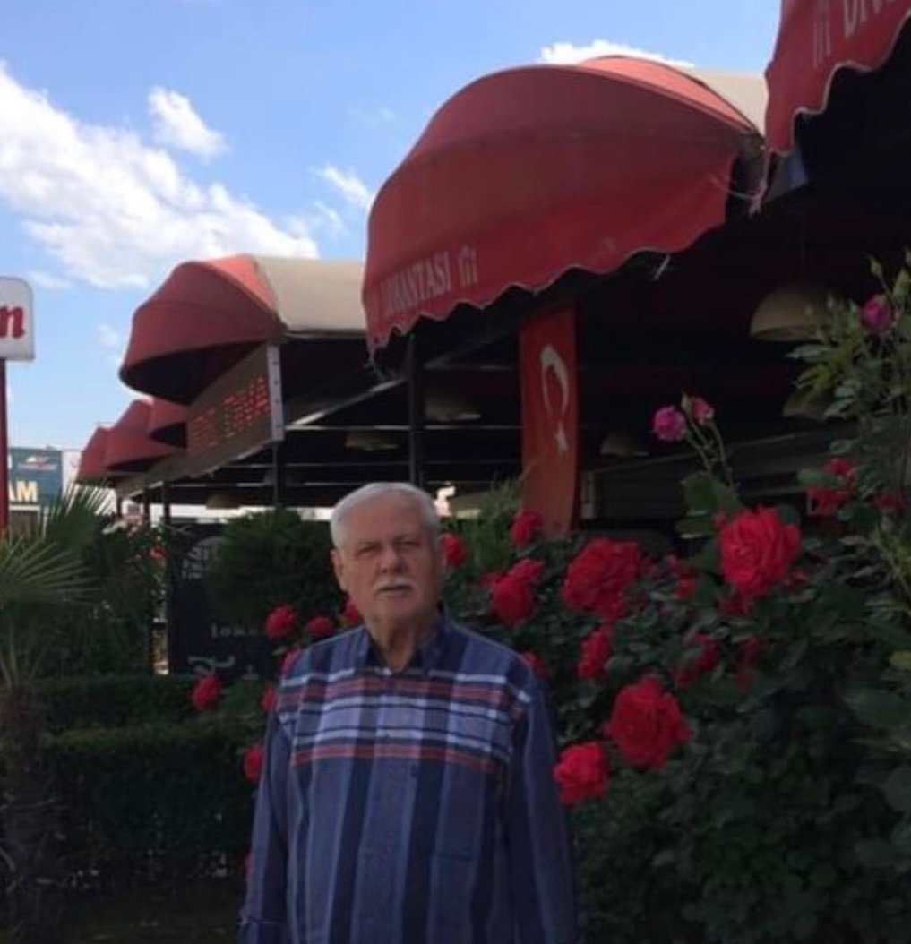 Kulübümüzün ve derneğimizin yönetim kurulu üyesi Şaban Serbest'in kıymetli babası Cevat Serbest vefat etmiştir. Merhumun cenazesi Cuma namazını müteakip Vardar Camiinden kaldırılacak olup, Tuna mezarlığına defnedilecektir.

Mekanı cennet olsun..
Başımız sağolsun..