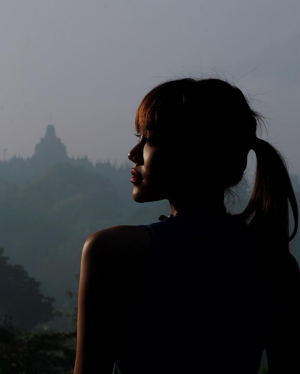 ManoharaResort's tweet photo. Healing time dengan yoga di bukit Dagi by ManoharaBorobudur

#candiborobudur 
#chse 
#staycation 
#dagihill
#borobudurtemple https://t.co/hydQ6W3Y7I