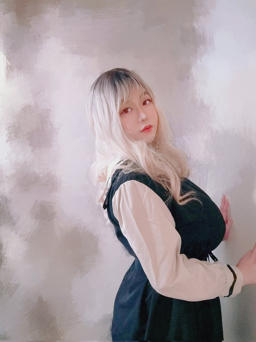 變瘦一點，穿衣服也比較好看嘛
不是嗎？

#冒泡 #請支持patreon https://t.co/IGa3vA4y0F