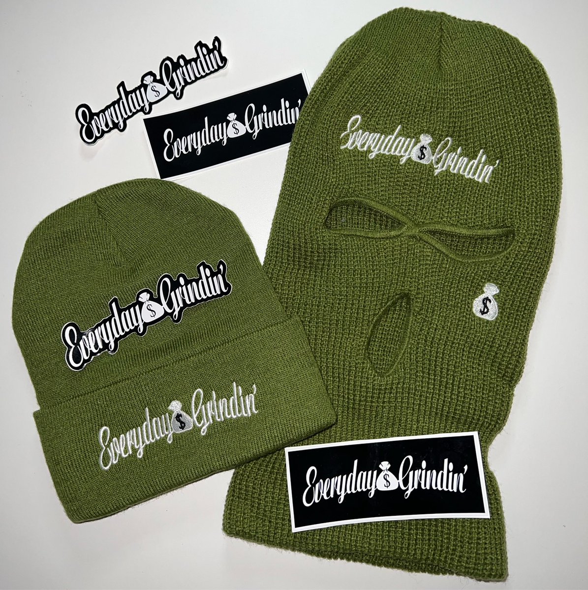 EverydayGrindn's tweet photo. 🍀ST. PATRICKS DAY GIVEAWAY! 🙌🏽🍀
2 LUCKY WINNERS 2 GOLD PRIZES💰

Win an EVERYDAY GRINDIN’ Ski Mask or Beanie❗️🔥🔥🔥

INFO ON OUR INSTAGRAM TO ENTER! @everydaygrindingco

#everydaygrinding #clothingco #stpatricksday #giveaway #green #beanie #skimask #fourleafclover #luck https://t.co/kn9jtq03QF