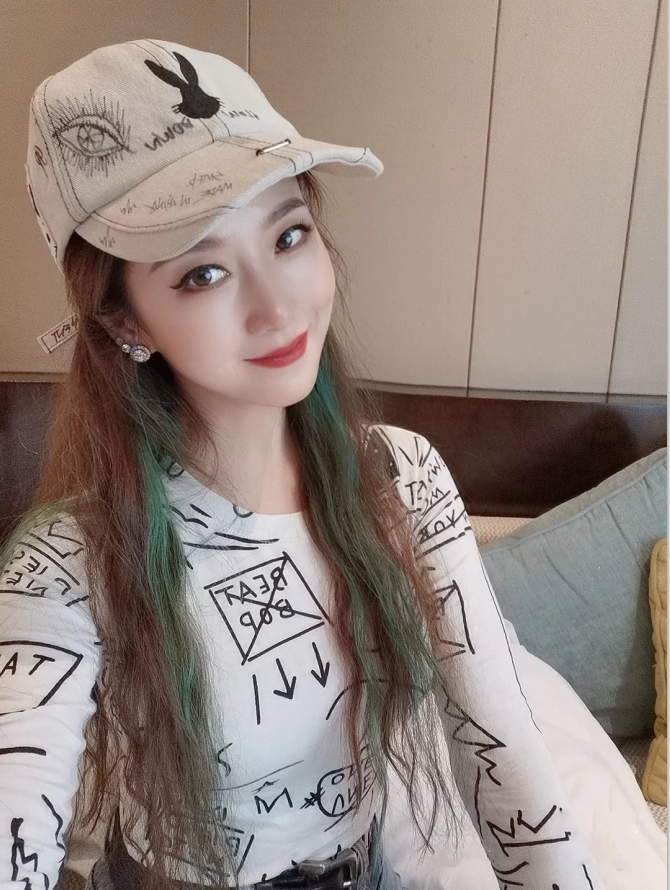 I haven't been out for a few days with a cold, and I came out today to have a bubble