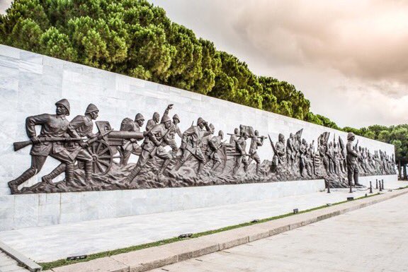 esenshop's tweet photo. Çanakkale Zaferi’nin 107. yıl dönümünde Gazi Mustafa Kemal Atatürk’ü ve tüm şehitlerimizi minnet ve saygıyla anıyoruz. 

#MustafaKemalAtatürk
#18MartÇanakkaleDestanı
#18martcanakkalezaferi 
#ÇanakkaleGeçilmez 
#18Mart1915
#18Mart https://t.co/wpacav5bJM