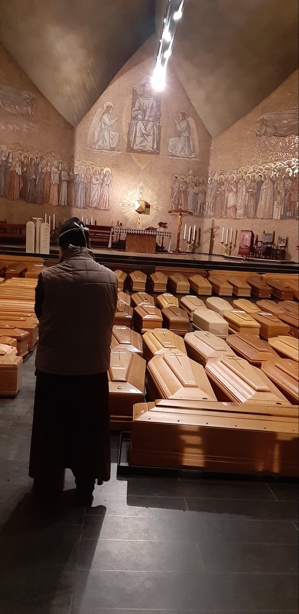 Siamo andati oltre, e ci siamo rialzati, ma il nostro cuore è rimasto lì. 

Bergamo, #18marzo
Giornata nazionale per le vittime del COVID-19