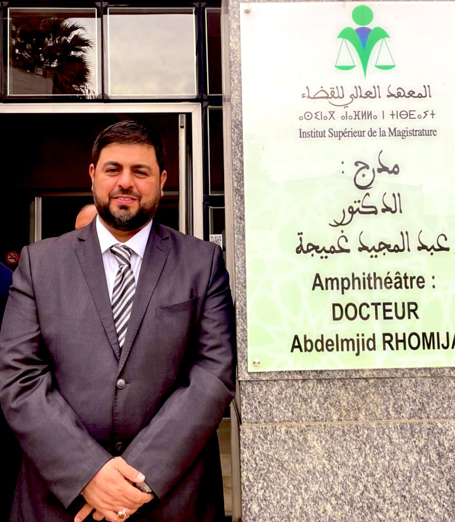 lawyers_society's tweet photo. الاطلاع على التجربة القضائية المغربية بما يخص "الحماية القانونية للمتهم خلال البحث و التحقيق " كان مثري و مهم جدا و كذاك شرح و توضيح موضوع التعويض على الخطأ القضائي في التشريعات المغربية 
المحامي دريد بن مانع السعدون https://t.co/a6HhF087Qj