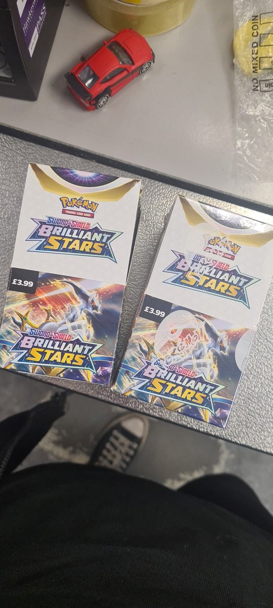 BluePanda397's tweet image. Like that one audio from tik tok, I'm in severe credit card debt 😂😂 always great when you job supplies your addiction #PokemonTCG #Pokemon #BrilliantStars