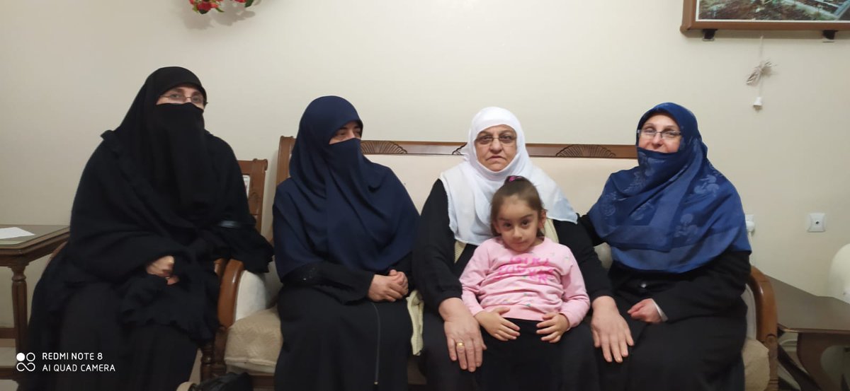 Samimiyet, vefa, şefkat, sıcaklık...
Güçlü aile, güçlü toplum, güçlü gelecek...
Ev ve aile ziyaretlerimiz ve elleri öpülesi annelerimiz. Sizlerle hep birlikte sağlıklı ve güçlü nesillere...
Kararlıyız.