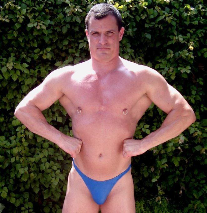 Flashback.  Who is this pierced bodybuilder? https://t.co/B7tnpPNNZz<a href="/tag/supreme"class="tags"><span>#supreme</span></a><a href="/tag/thenorthface"class="tags"><span>#thenorthface</span></a><a href="/tag/chav"class="tags"><span>#chav</span></a><a href="/tag/scally"class="tags"><span>#scally</span></a><a href="/tag/filmedi"class="tags"><span>#filmedi</span></a>