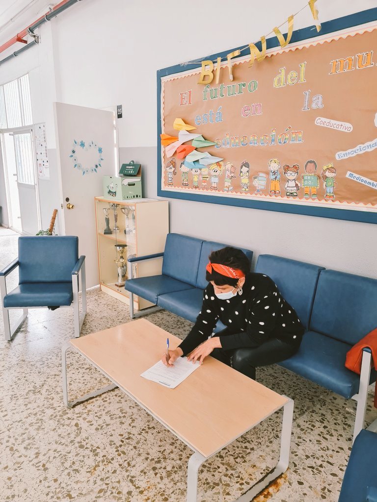 TeresaRodr_'s tweet photo. Me parece increíble que mi niña vaya a empezar su etapa en el "cole de l@s mayores"😪 
Yo elijo la pública porque: 
💚 No queremos sermones
💚 Tiene mejores resultados
💚 Sus profesionales se seleccionan por oposición
💚 La diversidad es un aprendizaje fundamental para la vida https://t.co/WB0mDx99gV