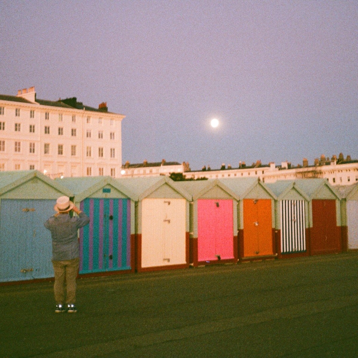 RubyMoonSwim's tweet photo. Happy Spring Full Moon! 😍
#fullmoon #fullmoonswim #fullmoonevent #fullmoonritual #moonevent #luna #moonlight #moonlovers #moonswimmers #35mm #filmphotography #brightonbeach #fridayfeeling #brightonevent #brighton #hove #sussex https://t.co/LMytneM9nX