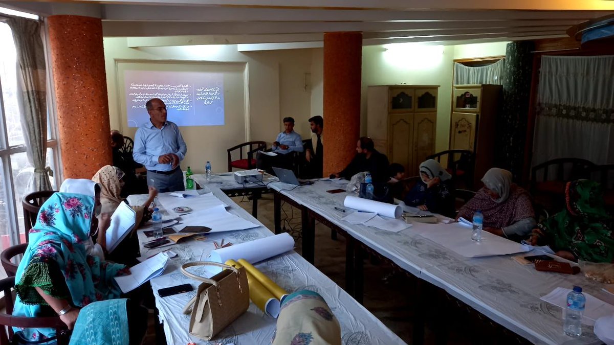 BRACE_BRSP's tweet photo. 15 enumerators from #Khuzdar & #Loralai are trained for surveys of Wave-III of Participatory Action Research Study: "Dynamics of Household Poverty & Inclusive Development in #Balochistan under @EUPakistan's #BRACEProgramme".
Data collection will start on 18th March in Loralai. https://t.co/Cr5R1CAK4C