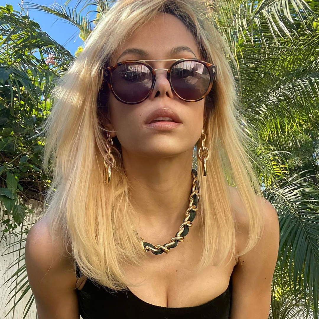 HookLDN's tweet photo. BROOK SUN frames in tortoiseshell givin' it that SoCal kinda vibe @jessecalogan

#HookLdn #sunglasses #socal #eyewear #londonfashion #womenswear #independentopticians #sunnies #shades #opticians https://t.co/FwO3OWSN7H