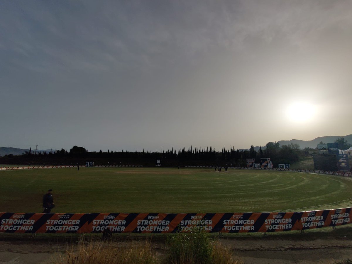 CIParticipation's tweet photo. π₯: Watch @brigade1906 v Tunbridge Wells now.
β‘οΈ https://t.co/VLIdVhSUq4
#GoBrigade @NWCricketUnion https://t.co/qj6kF5diBE