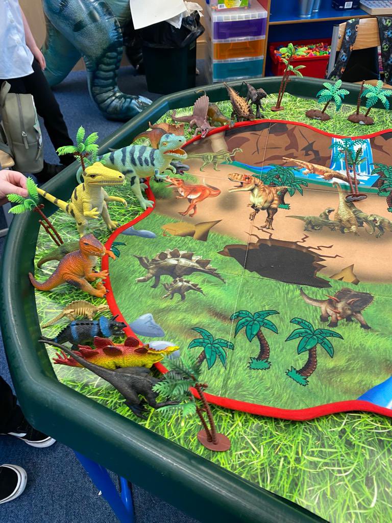 AultmoreParkPri's tweet photo. Miss L has set P2b challenges in the classroom. They’ve been using their dinosaurs to count in 2’s, 5’s and 10’s, creating houses and dens for them to live in as well as furniture so they can take a rest! #contextualisedlearning https://t.co/YIFM2Az802