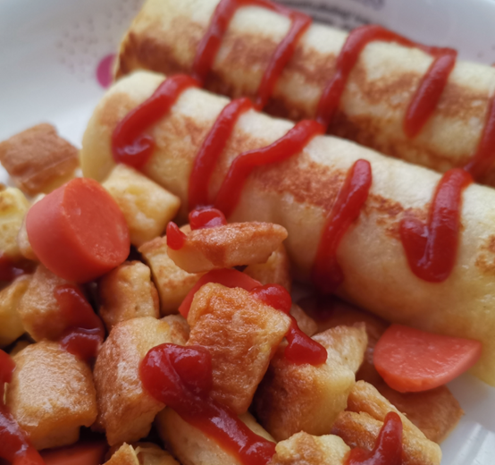 always like to make something at night
  It's not that I want to eat it, it will end up in someone else's stomach
  Super enjoy the process of making things
  Mom said that only a slow person like me is suitable to stay forever