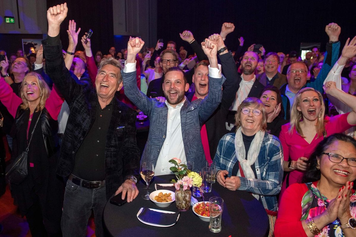 Bedankt voor al jullie stemmen en het vertrouwen. We gaan de komende vier jaar keihard ons best doen om dat vertrouwen waar te maken! #gewoondoen 

Foto: B. Benting