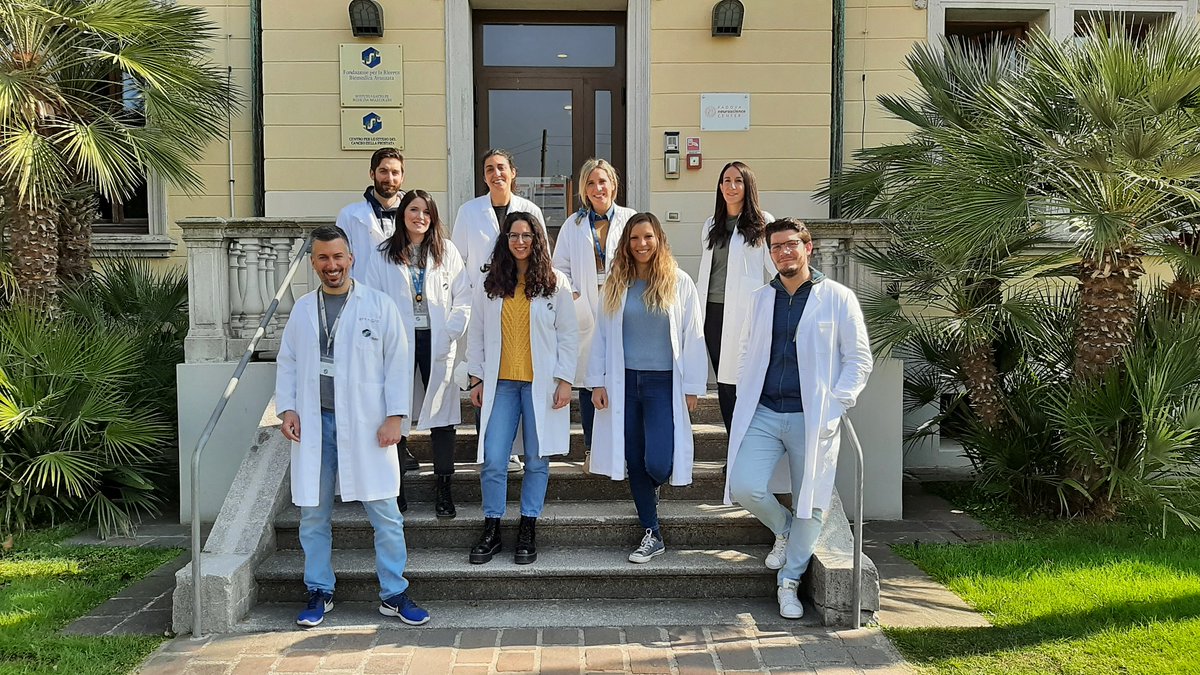 Fondazione Ricerca Biomedica Avanzata - VIMM (@frbiomedica) on Twitter photo 🧪👨🏫Aule o laboratori? Entrambi! È partito #AuLab il progetto che il #VIMM dedica alle #scuole col sostegno di <a href="/comunepadova/">Comune di Padova</a>: dall'ABC alle nuove frontiere della #scienza, per avvicinare gli studenti al mondo della #ricerca.
fondbiomed.it/aulab-la-ricer… 🧪👨🏫Aule o laboratori? Entrambi! È partito #AuLab il progetto che il #VIMM dedica alle #scuole col sostegno di <a href="/comunepadova/">Comune di Padova</a>: dall'ABC alle nuove frontiere della #scienza, per avvicinare gli studenti al mondo della #ricerca.
fondbiomed.it/aulab-la-ricer…