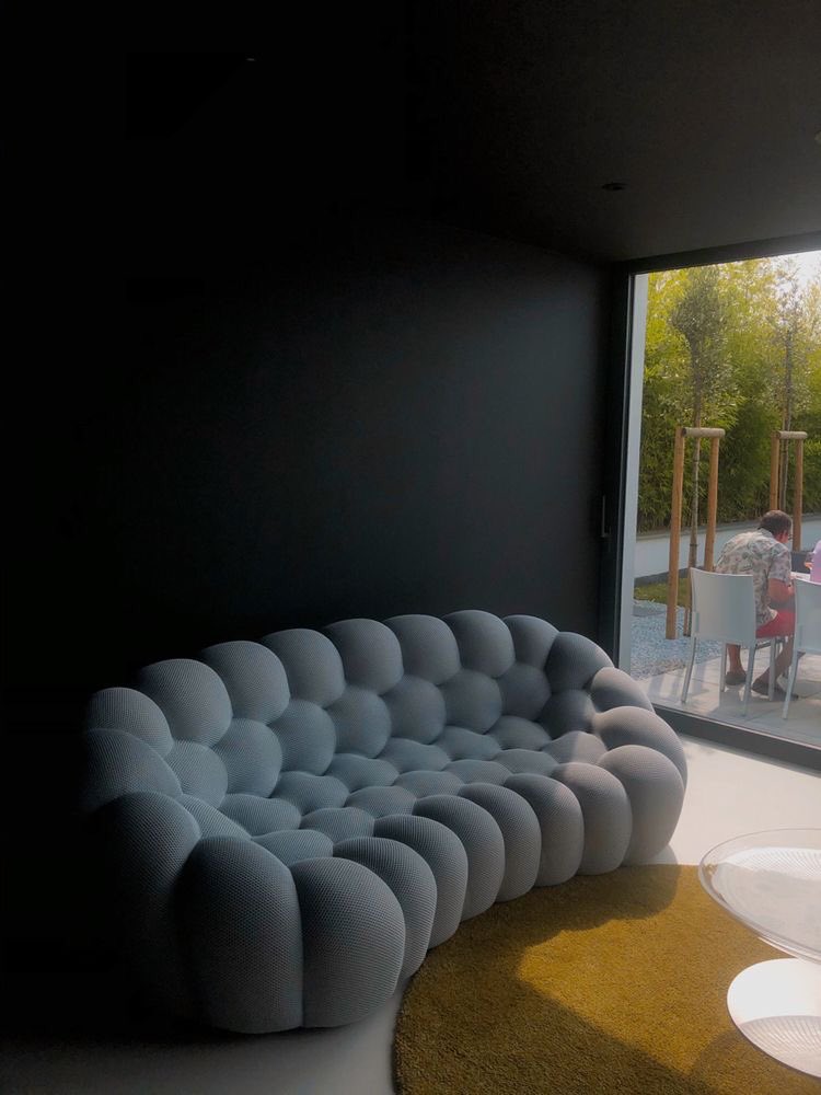 DesignArena_'s tweet photo. The Bubble Sofa!
Not just a sofa but a happy place, perfect sofa for your lounge👌

It's available on pre-order and can be custom-made to 3-2-1 seater.
Kindly send a Dm to schedule a consultation. 

#sofa
#interior
#design
#furniture
#homedecor
#interiordesign
#sofaminimalist https://t.co/UAILlrFtde
