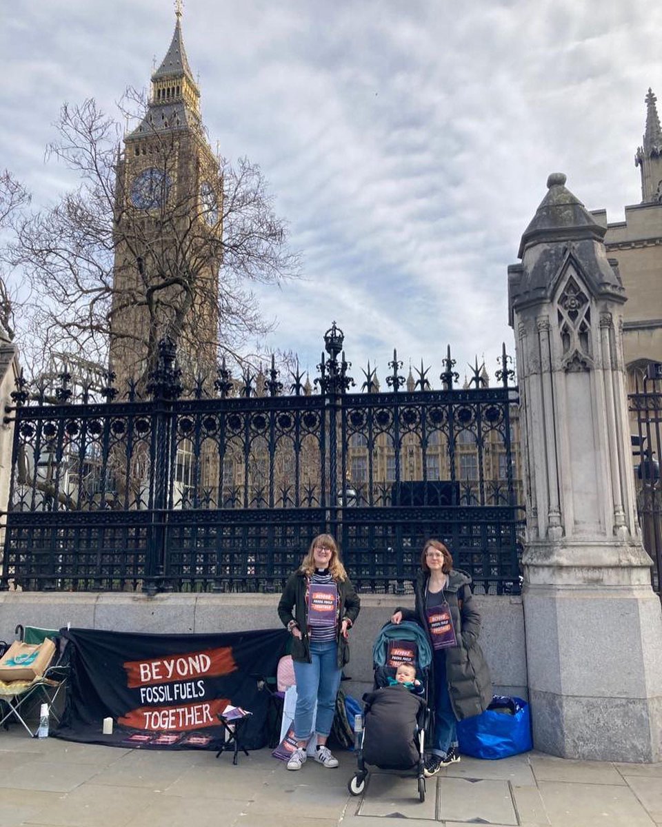 beyondfft's tweet image. Join Beyond Fossil Fuels Together in Westminster in spirit or in person on Saturday 19th March 4-6.30pm marking sunset on the last day of our 14 day Vigil and Fast, and sitting alongside Angus on his 6th day of Hunger Strike.
Sunset  is 18.12 on Saturday 
🌍🌹 #Beyondfft