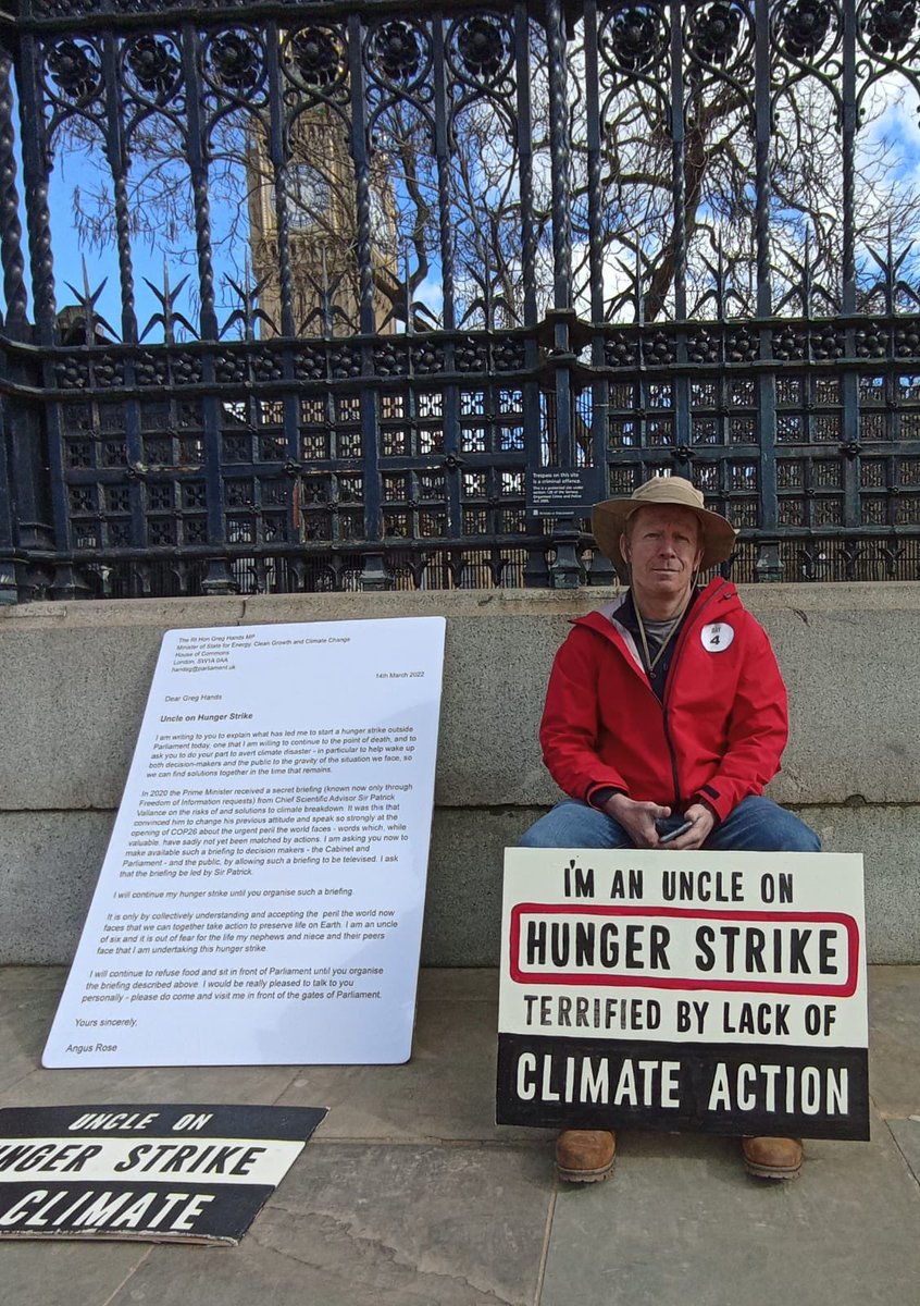 beyondfft's tweet image. Join Beyond Fossil Fuels Together in Westminster in spirit or in person on Saturday 19th March 4-6.30pm marking sunset on the last day of our 14 day Vigil and Fast, and sitting alongside Angus on his 6th day of Hunger Strike.
Sunset  is 18.12 on Saturday 
🌍🌹 #Beyondfft