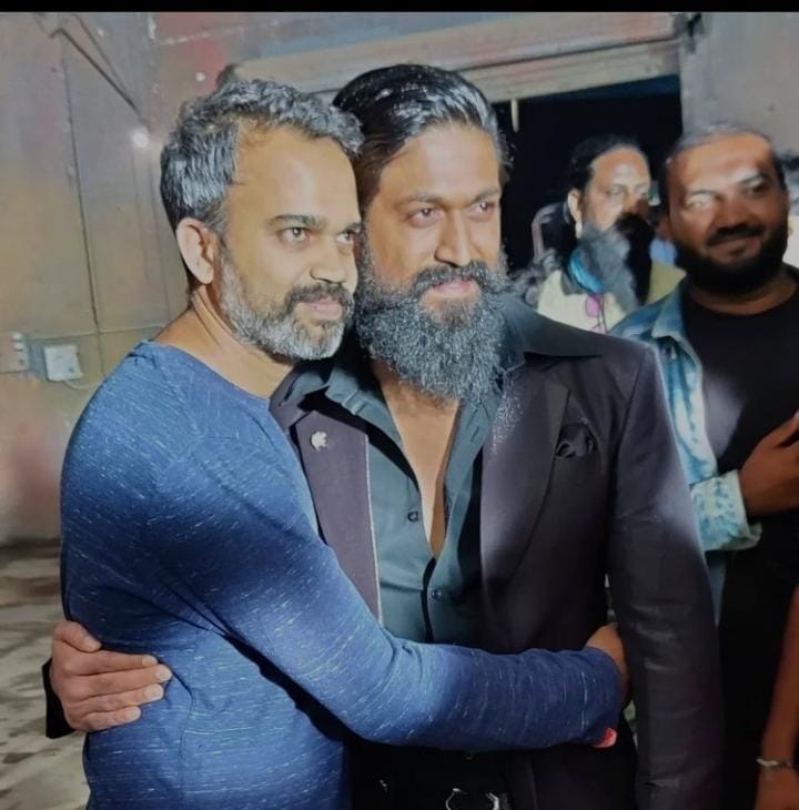 Yashbalaga's tweet photo. Everything will Become Silent Before The Arrival of #Toofan 

'Toofan' Lyrical Video will be out on March 21st at 11:07 AM.

#KGFChapter2 #KGF2onApr14

@Thenameisyash @prashanth_neel
At sets of KGF  
#YashBOSS https://t.co/CNToC7BPin