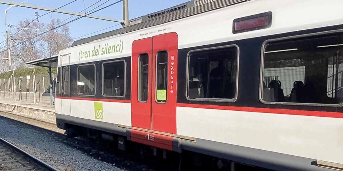 FGCcorporatiu's tweet photo. Coneixes totes les plataformes digitals de #Ferrocarrils?  📲

A més a més del web https://t.co/u5rbKClVNK i la aplicació mòbil, pots seguir-nos al compte de Twitter @FGC, a Instagram @FGC.cat, @fgcferrocarrils a Facebook i també al YouTube FGC Ferrocarrils 🗣

#ComunitatDigital https://t.co/nuefRZD0RP